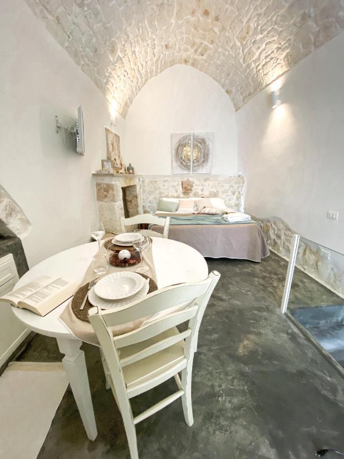 White Luxury Suite Ostuni By Gonewlocation Bagian luar foto