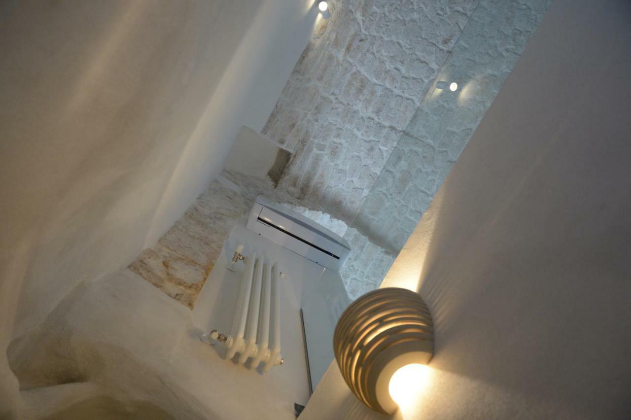 White Luxury Suite Ostuni By Gonewlocation Bagian luar foto