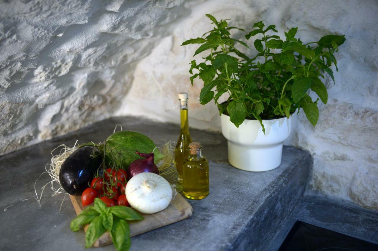 White Luxury Suite Ostuni By Gonewlocation Bagian luar foto
