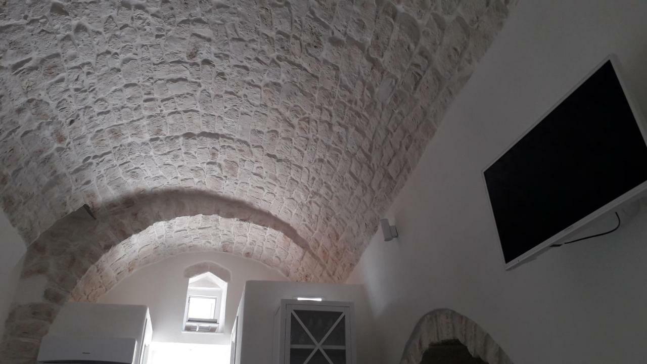 White Luxury Suite Ostuni By Gonewlocation Bagian luar foto