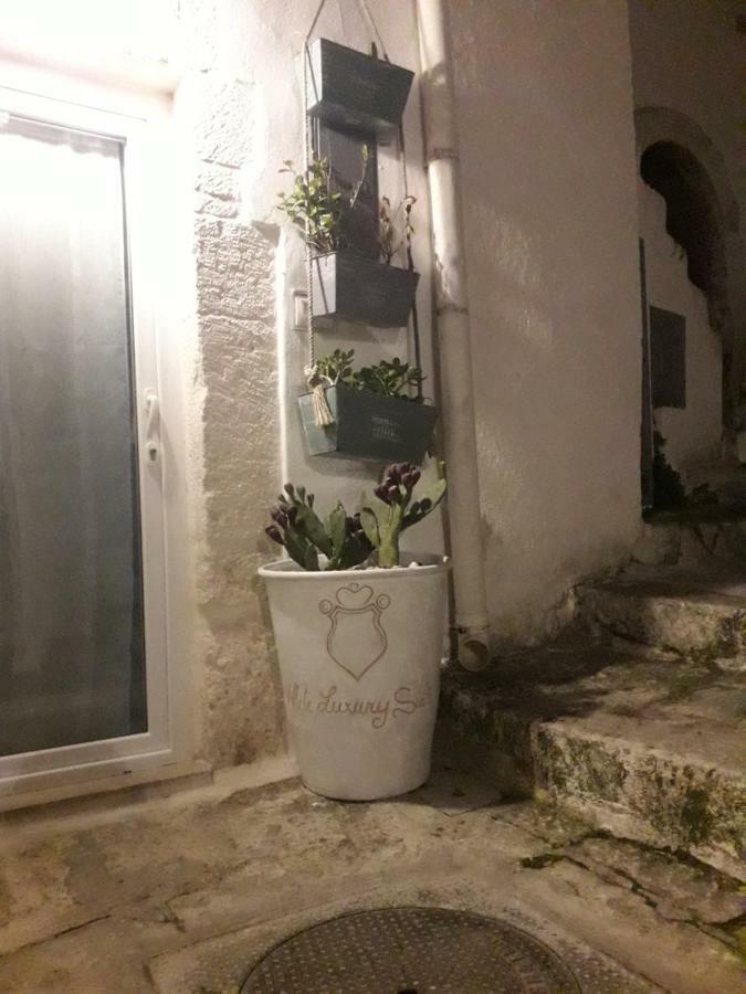 White Luxury Suite Ostuni By Gonewlocation Bagian luar foto