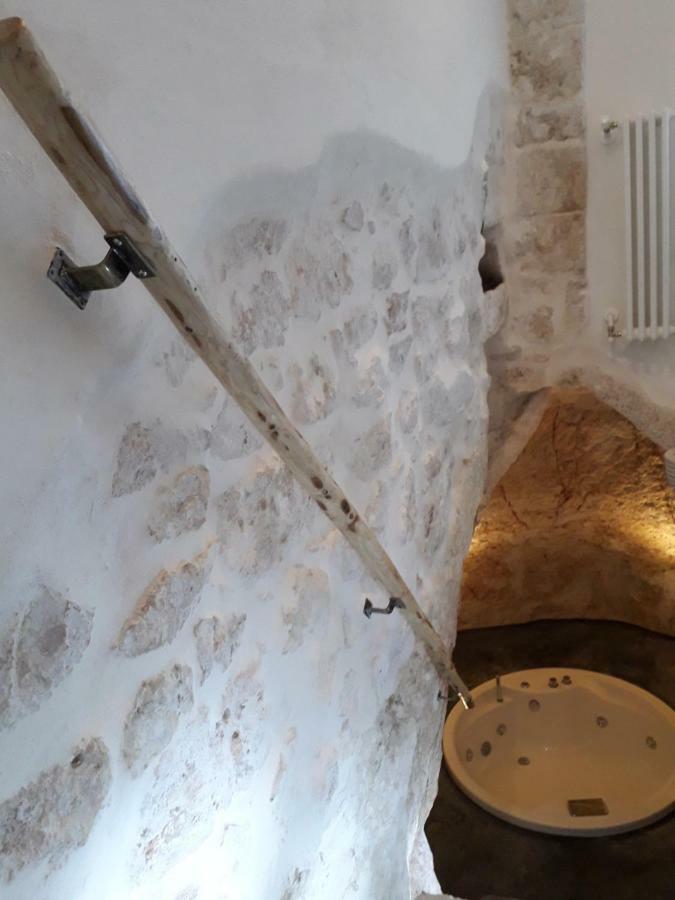 White Luxury Suite Ostuni By Gonewlocation Bagian luar foto