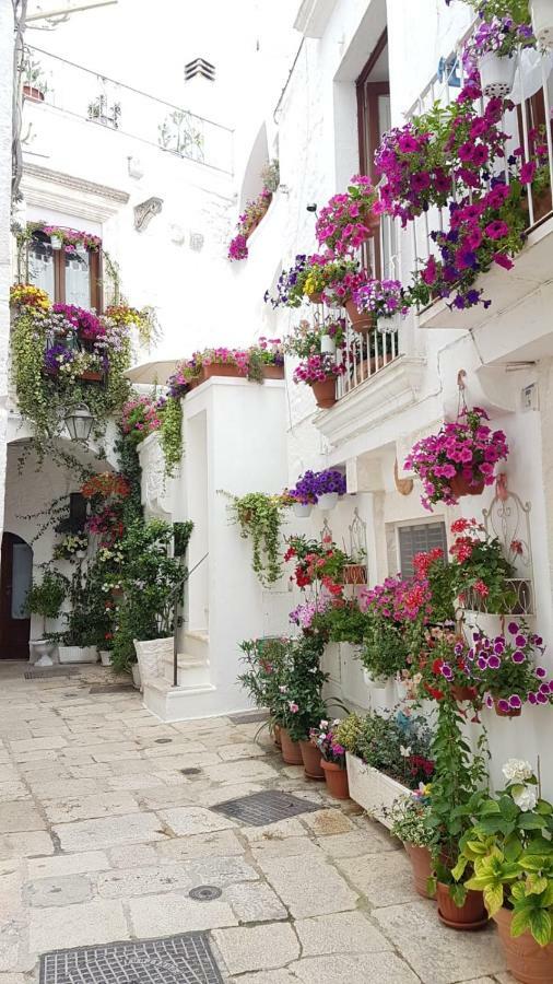 White Luxury Suite Ostuni By Gonewlocation Bagian luar foto