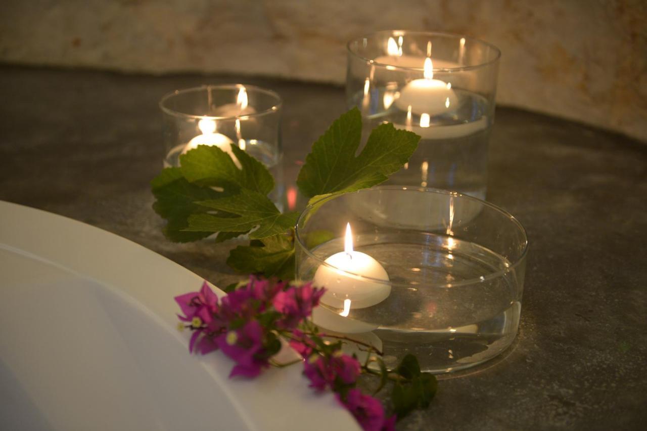 White Luxury Suite Ostuni By Gonewlocation Bagian luar foto
